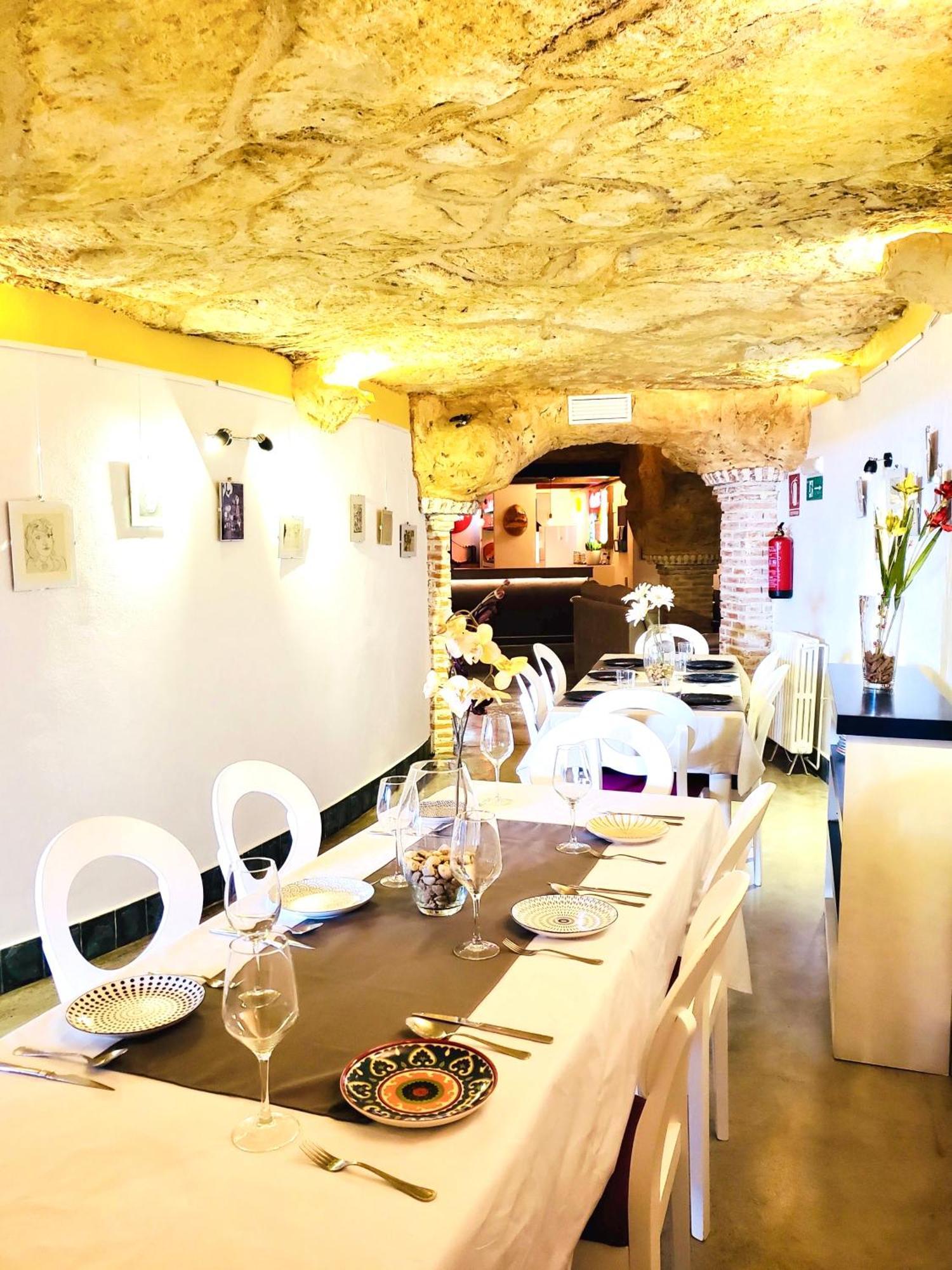 Casa Rural Cueva El Nido Casas de Fernando Alonso Екстериор снимка